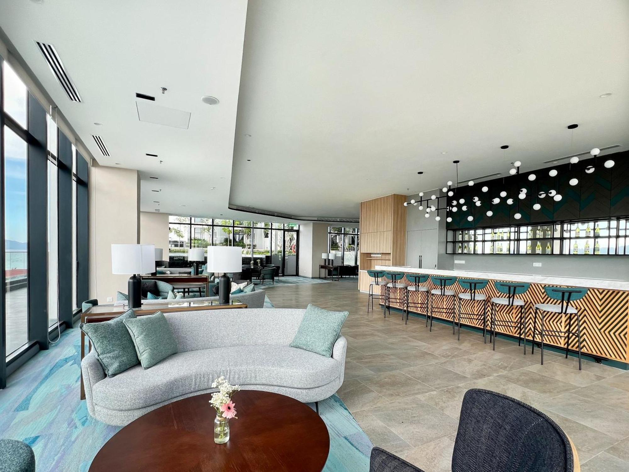 Hotel Citadines Waterfront 4*