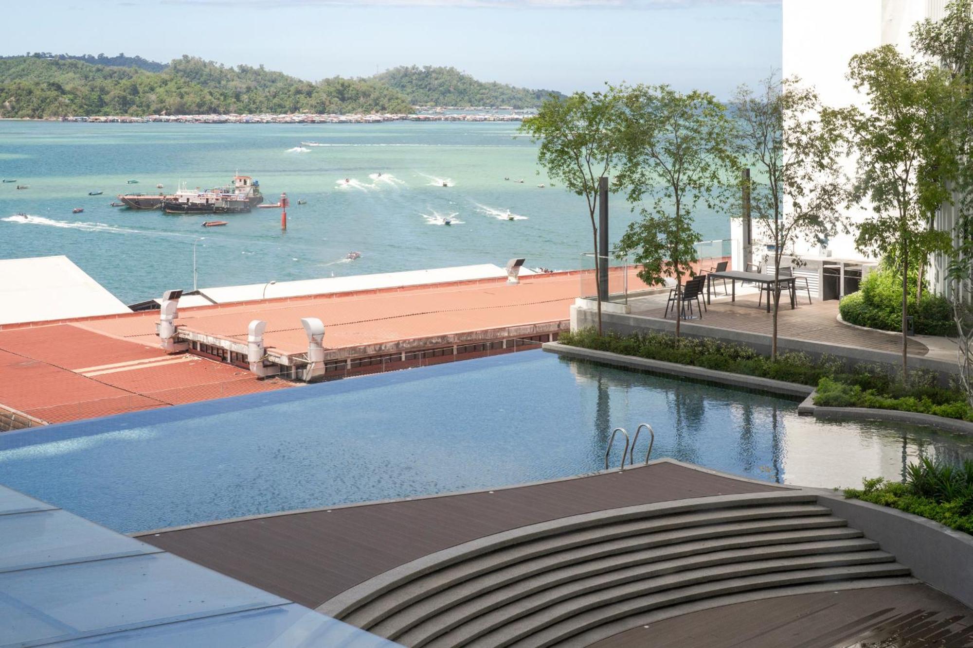 Citadines Waterfront