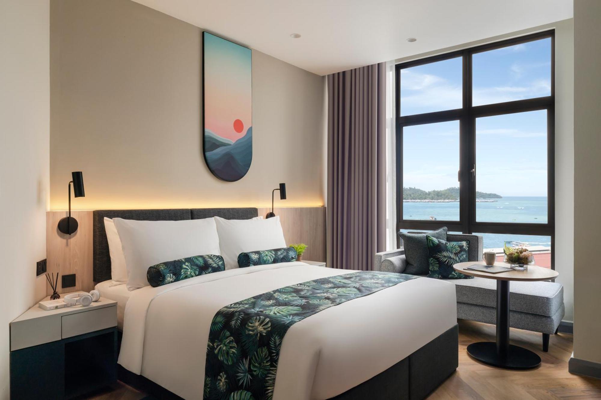 Hotel Citadines Waterfront 4*