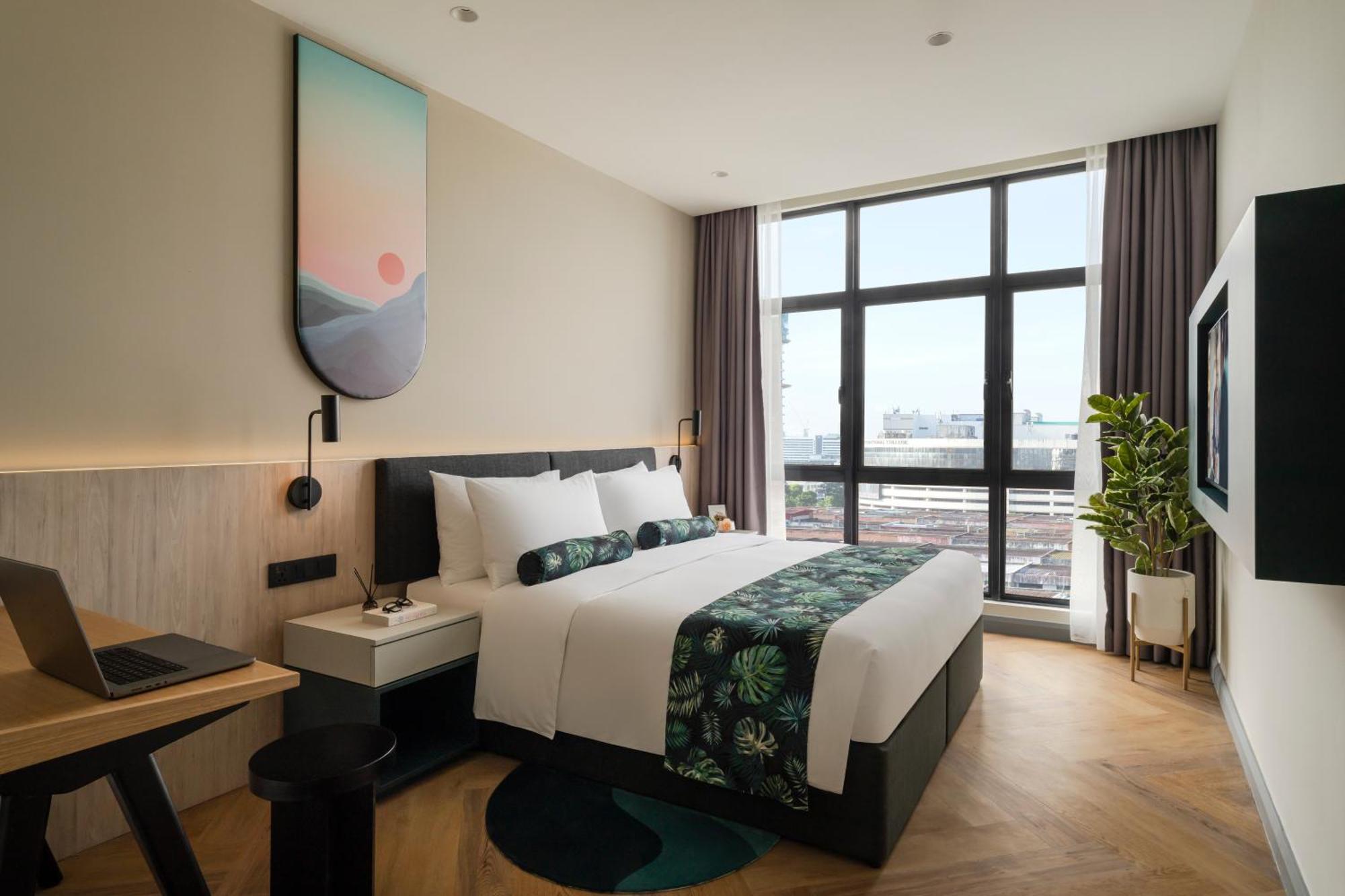 Citadines Waterfront Hotel